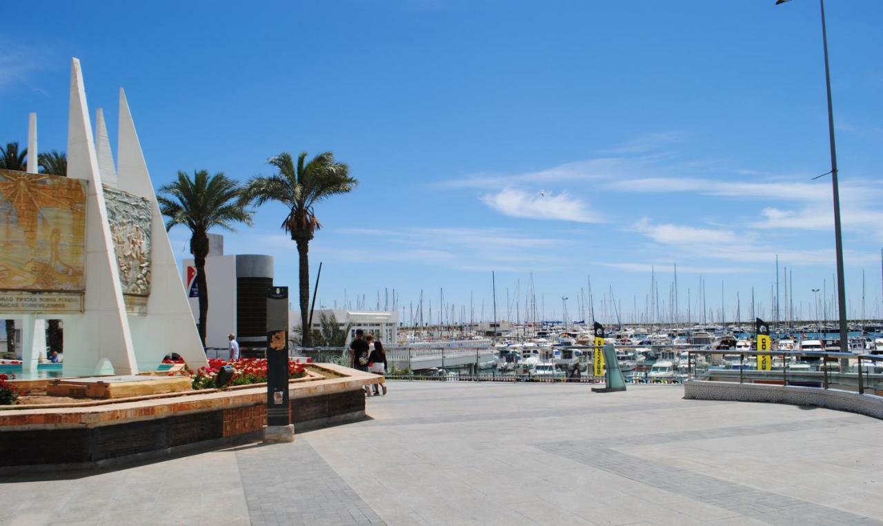 Casablanca Penthouse Apartment With Private Roof Terrace 70M2 Torrevieja Exterior photo